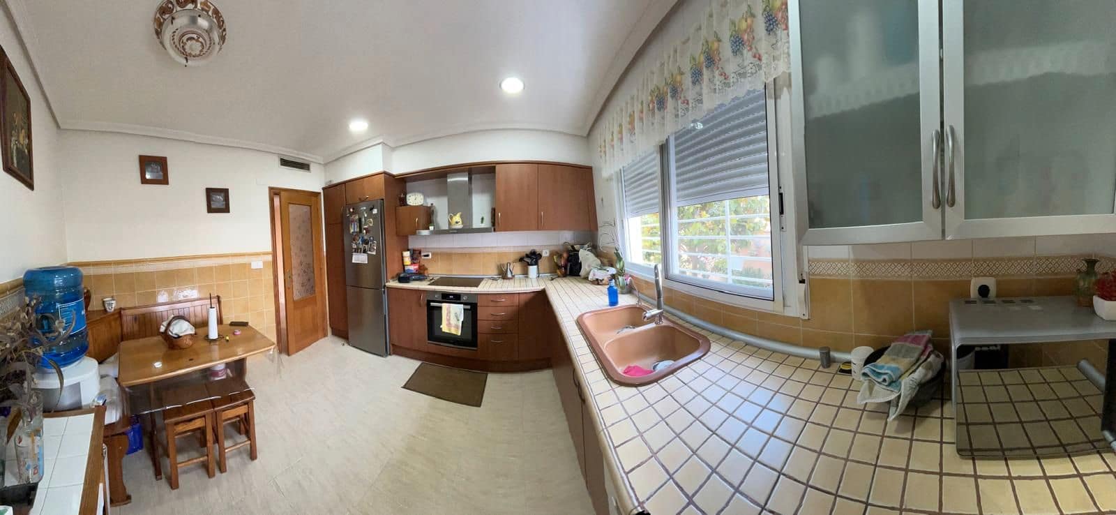 5 bedroom Villa for sale in Vinaros with garage - € 290,000 (Ref: 9414466)