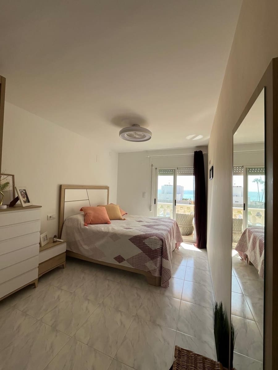 4 bedroom Semi-detached Villa for sale in Vinaros with pool garage - € 385,000 (Ref: 9414467)