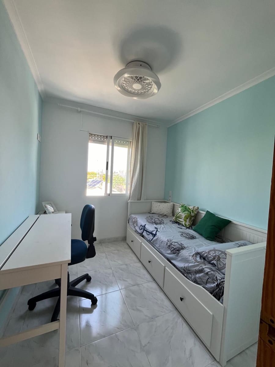 4 bedroom Semi-detached Villa for sale in Vinaros with pool garage - € 385,000 (Ref: 9414467)