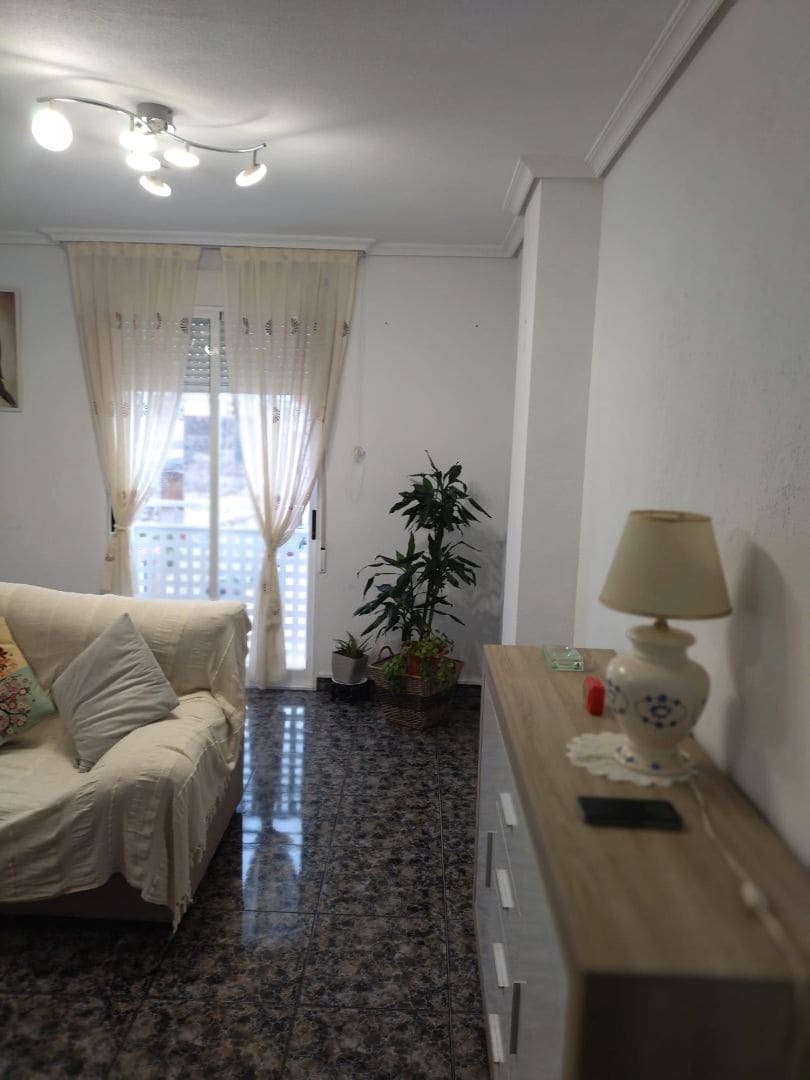 3 bedroom Flat for sale in Vinaros - € 159,900 (Ref: 9414468)
