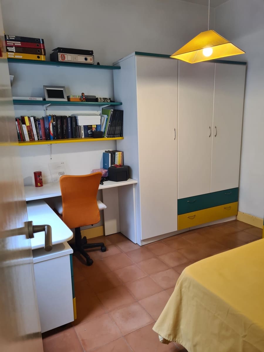 5 bedroom Flat for sale in Vinaros - € 359,000 (Ref: 9414473)