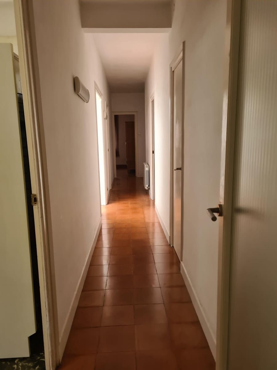 5 bedroom Flat for sale in Vinaros - € 359,000 (Ref: 9414473)