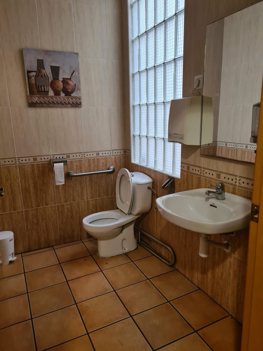 5 bedroom Flat for sale in Vinaros - € 359,000 (Ref: 9414473)