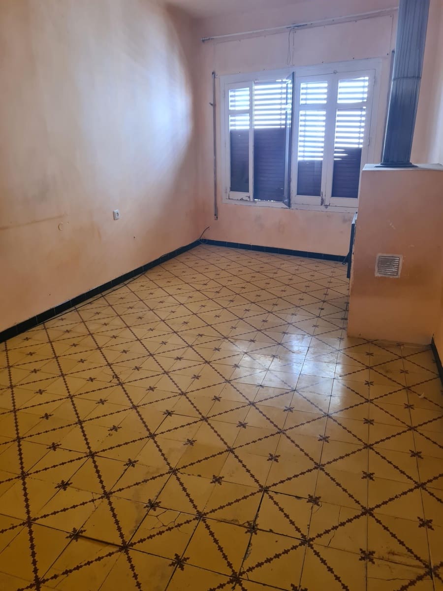 6 bedroom Townhouse for sale in Alcanar - € 68,000 (Ref: 9414474)