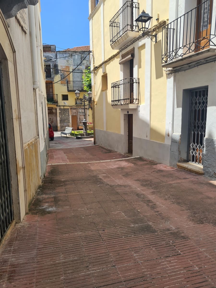 6 bedroom Townhouse for sale in Alcanar - € 68,000 (Ref: 9414474)