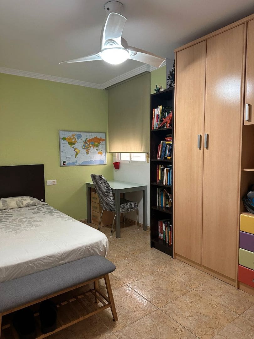 3 bedroom Flat for sale in Vinaros with garage - € 198,000 (Ref: 9414477)