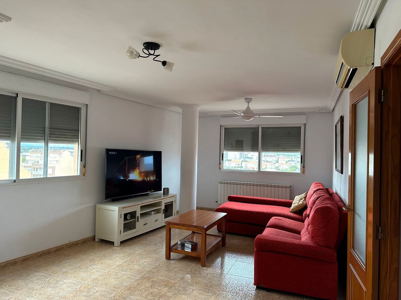 3 bedroom Flat for sale in Vinaros with garage - € 198,000 (Ref: 9414477)