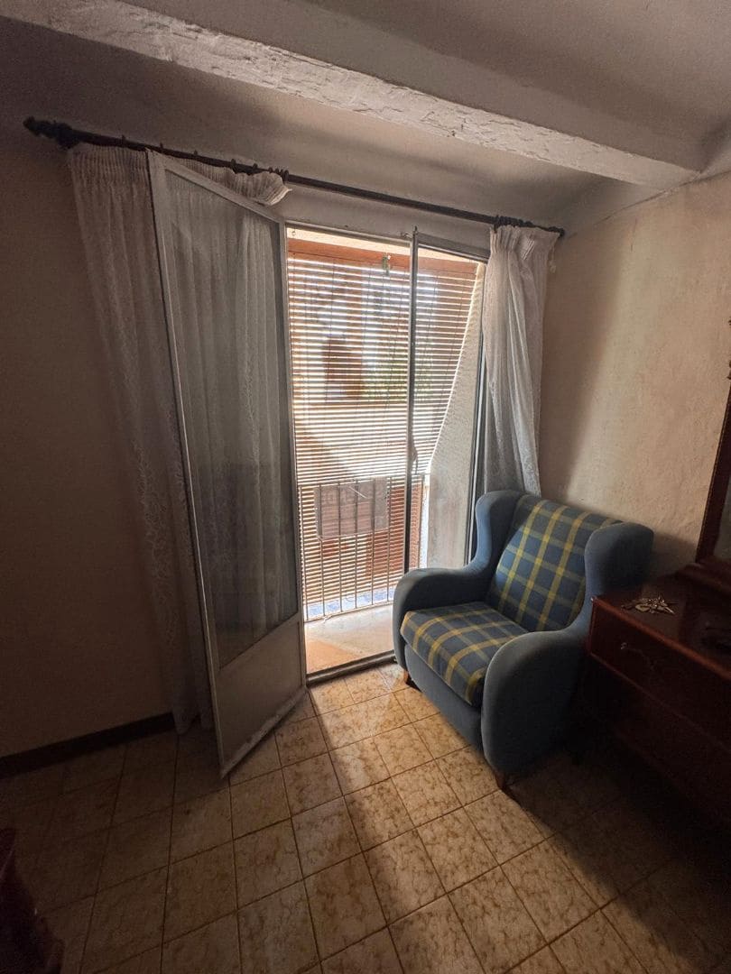 4 bedroom Townhouse for sale in Ulldecona - € 88,000 (Ref: 9414479)