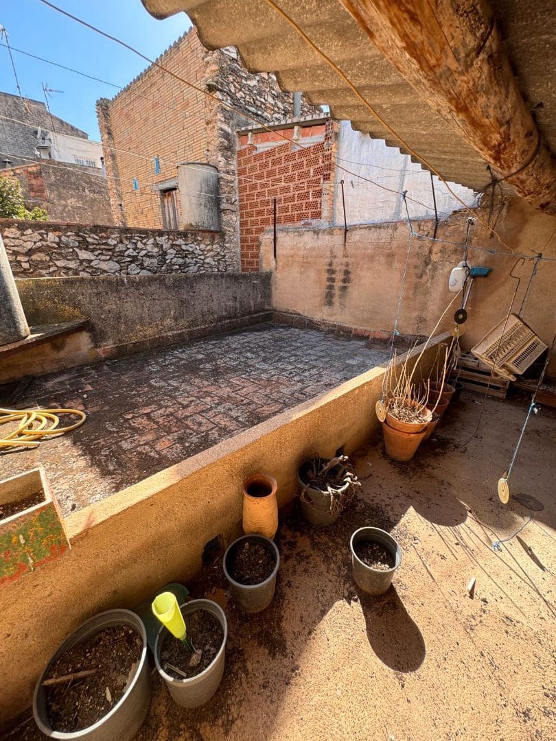 4 bedroom Townhouse for sale in Ulldecona - € 88,000 (Ref: 9414479)