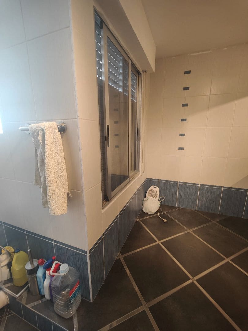 4 bedroom Flat for sale in Vinaros - € 111,100 (Ref: 9414480)