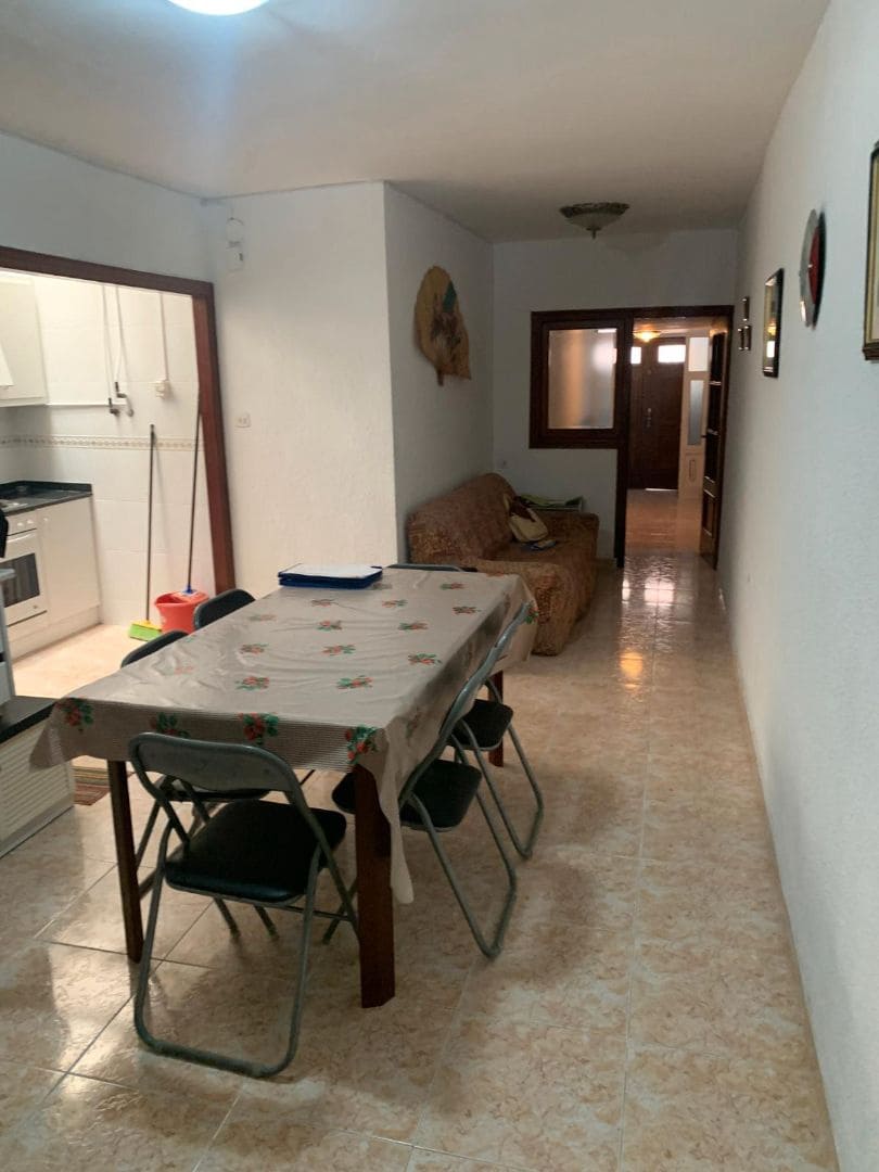 4 bedroom Townhouse for sale in Vinaros - € 150,000 (Ref: 9414492)