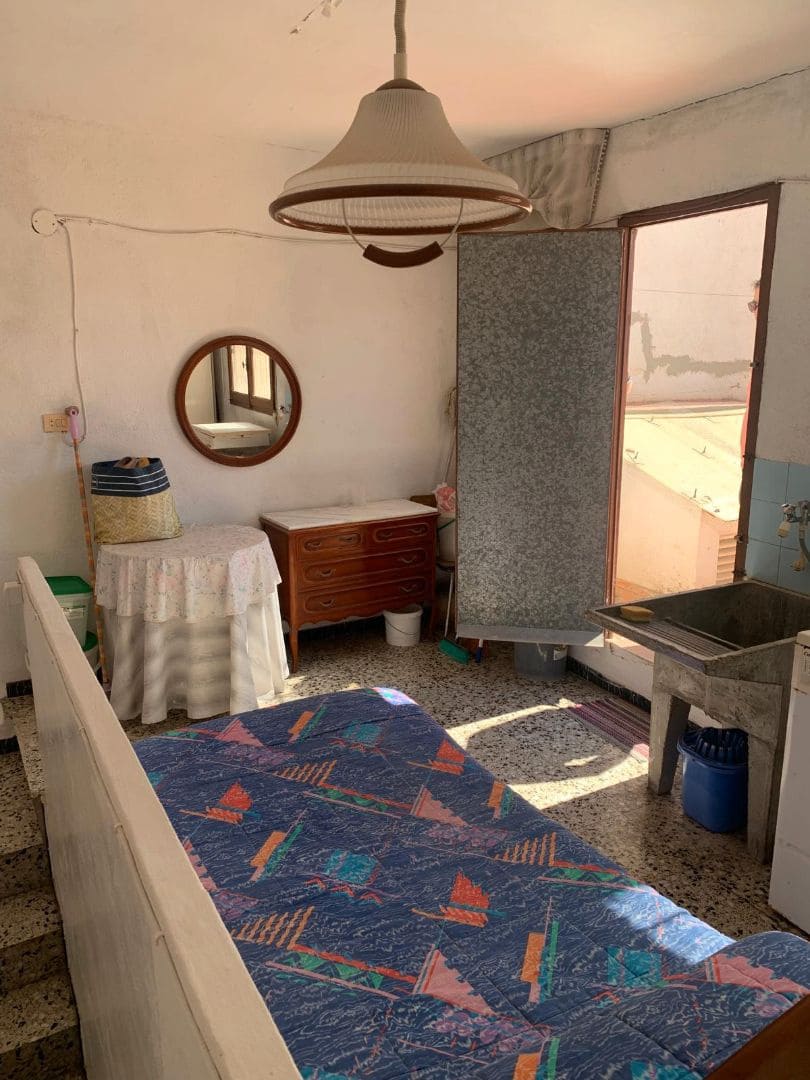 4 bedroom Townhouse for sale in Vinaros - € 150,000 (Ref: 9414492)