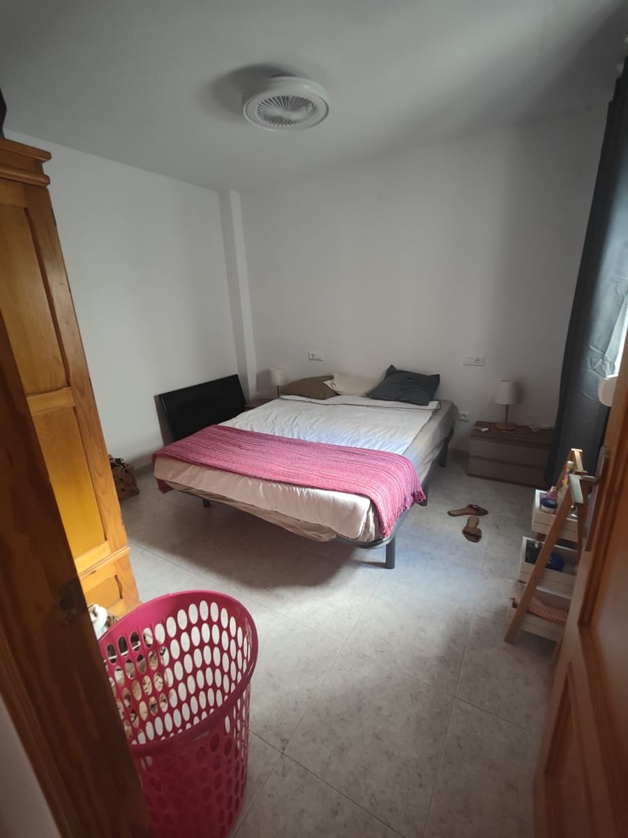 2 bedroom Apartment for sale in Vinaros - € 110,000 (Ref: 9414500)