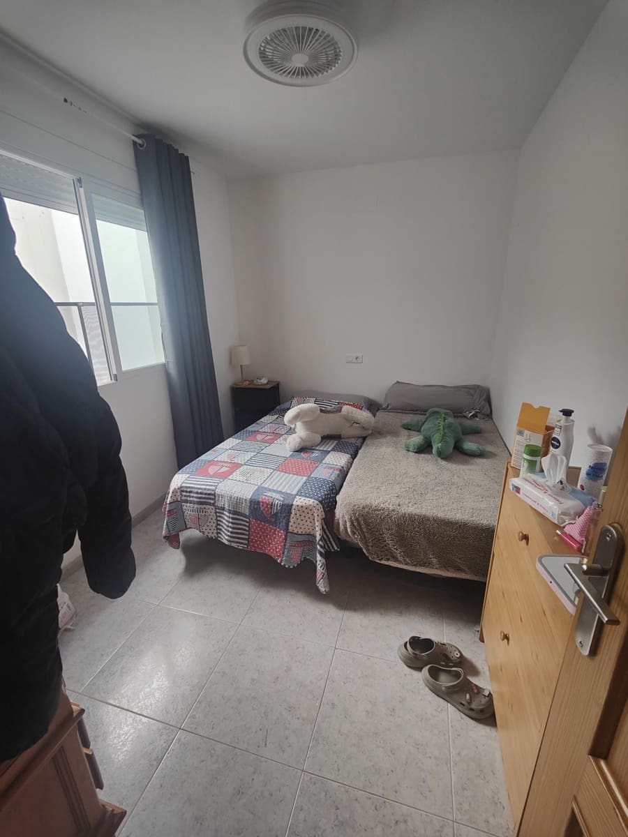 2 bedroom Apartment for sale in Vinaros - € 110,000 (Ref: 9414500)