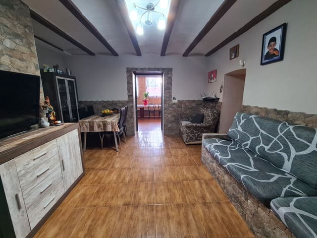 3 bedroom Finca/Country House for sale in Vinaròs with garage - € 175,000 (Ref: 9414502)