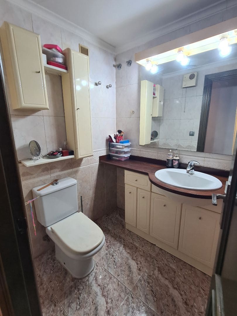 4 bedroom Flat for sale in Vinaros with garage - € 178,100 (Ref: 9429099)