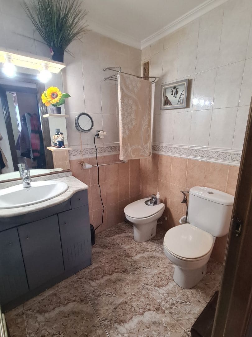 4 bedroom Flat for sale in Vinaros with garage - € 178,100 (Ref: 9429099)