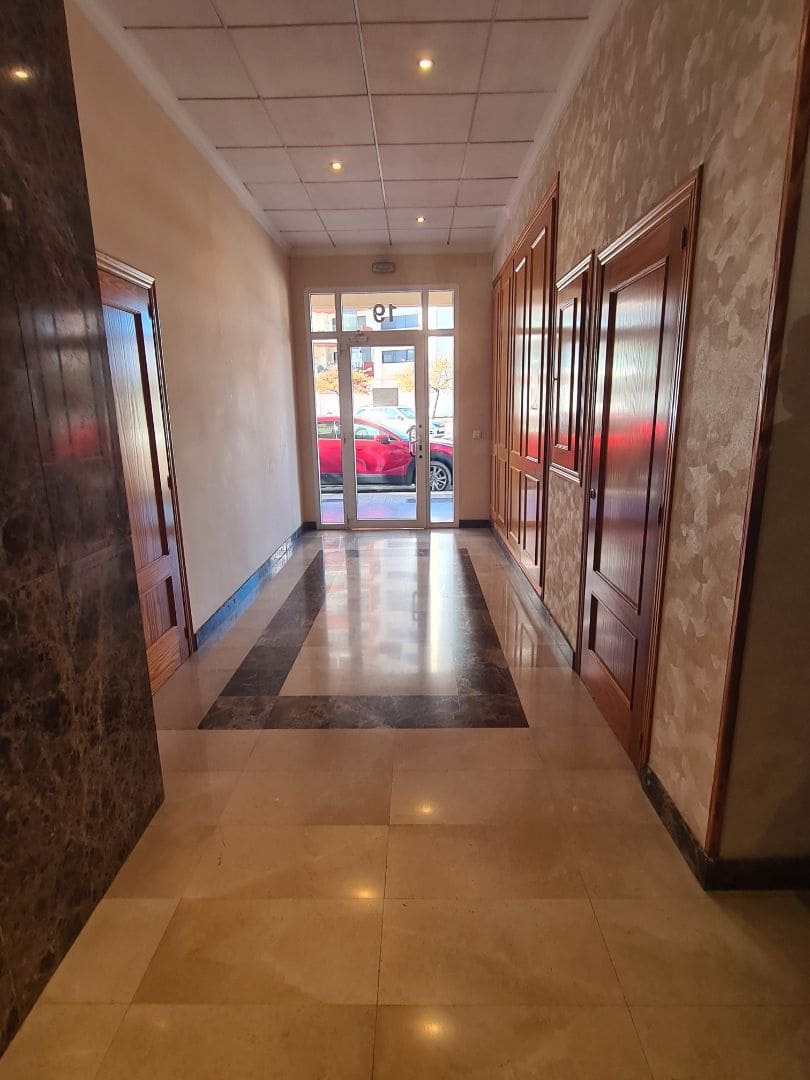 4 bedroom Flat for sale in Vinaros with garage - € 178,100 (Ref: 9429099)