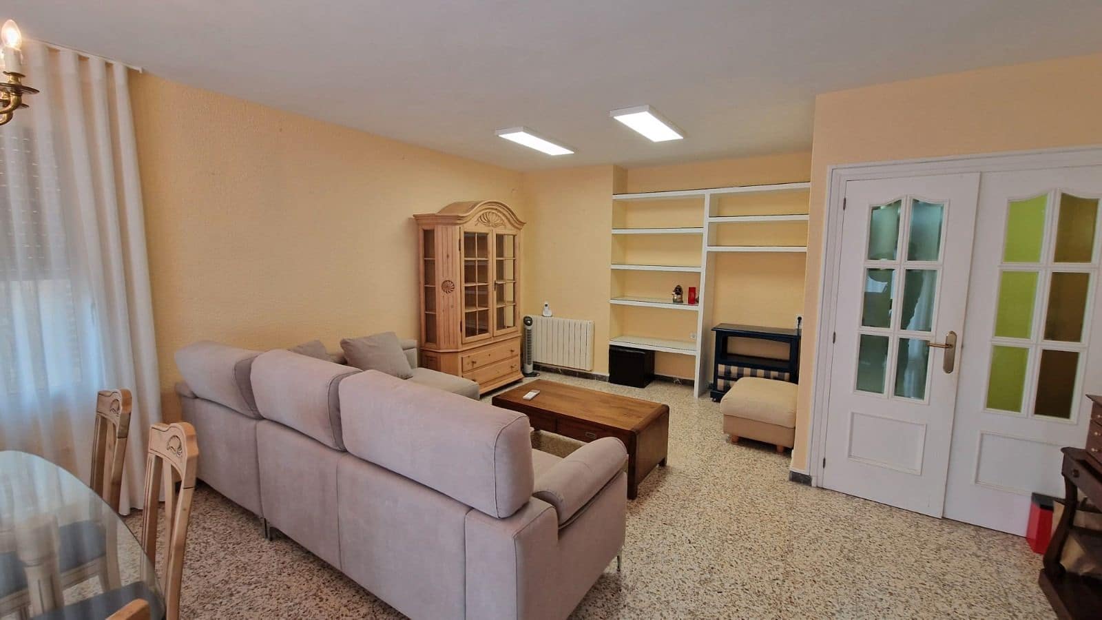 4 bedroom Flat for sale in Vinaros - € 175,000 (Ref: 9453593)