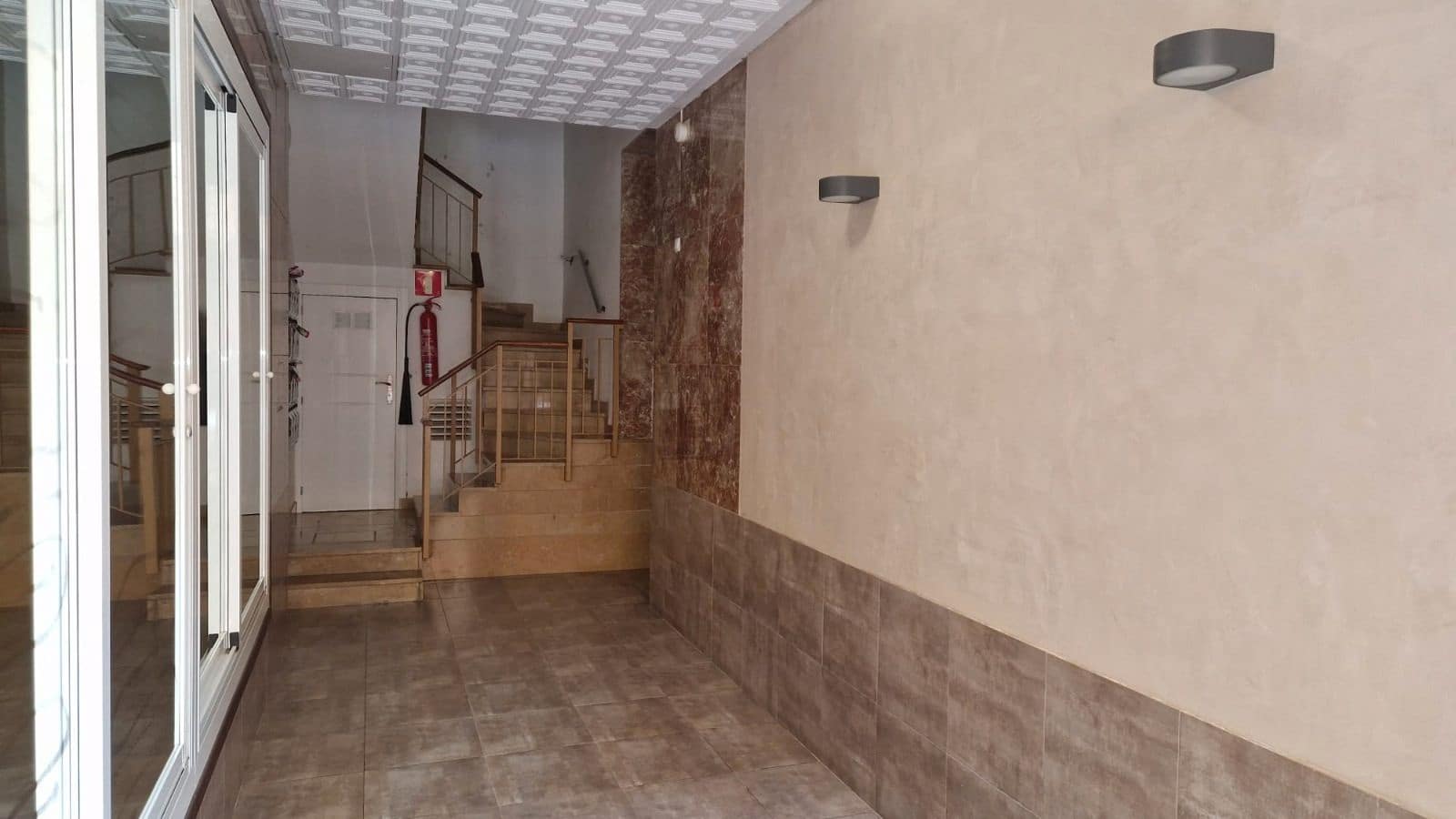 4 bedroom Flat for sale in Vinaros - € 175,000 (Ref: 9453593)