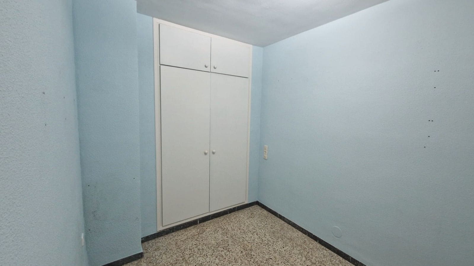 4 bedroom Flat for sale in Vinaros - € 175,000 (Ref: 9453593)