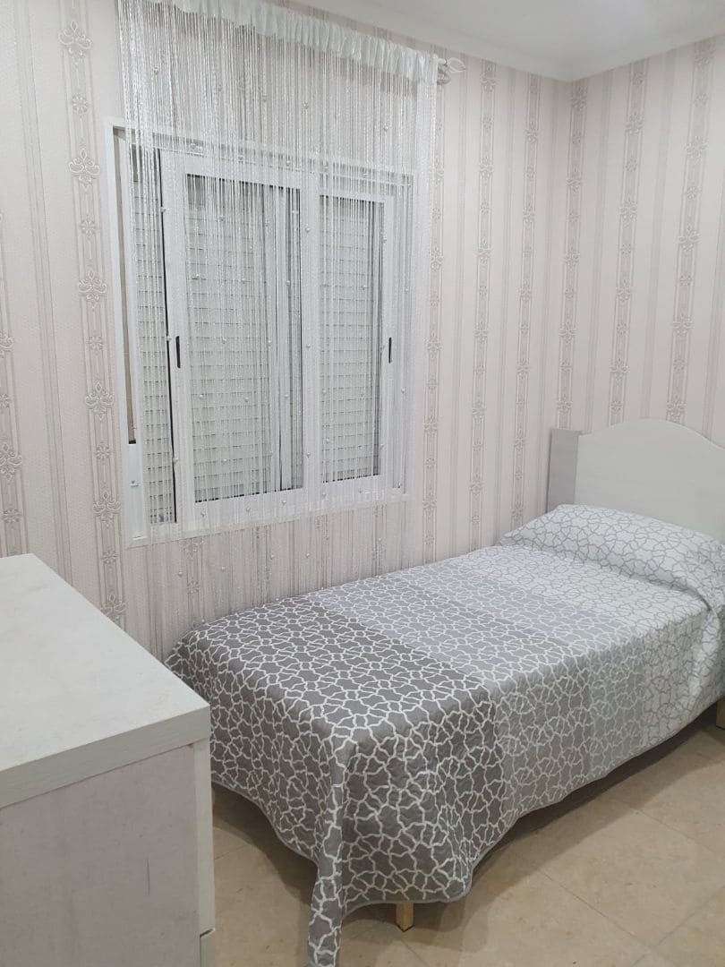 3 bedroom Flat for sale in Vinaros - € 105,200 (Ref: 9480767)