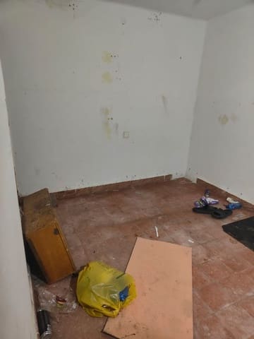 Raunio myytävänä paikassa Alcanar - 23 300 € (Ref: 9481678)