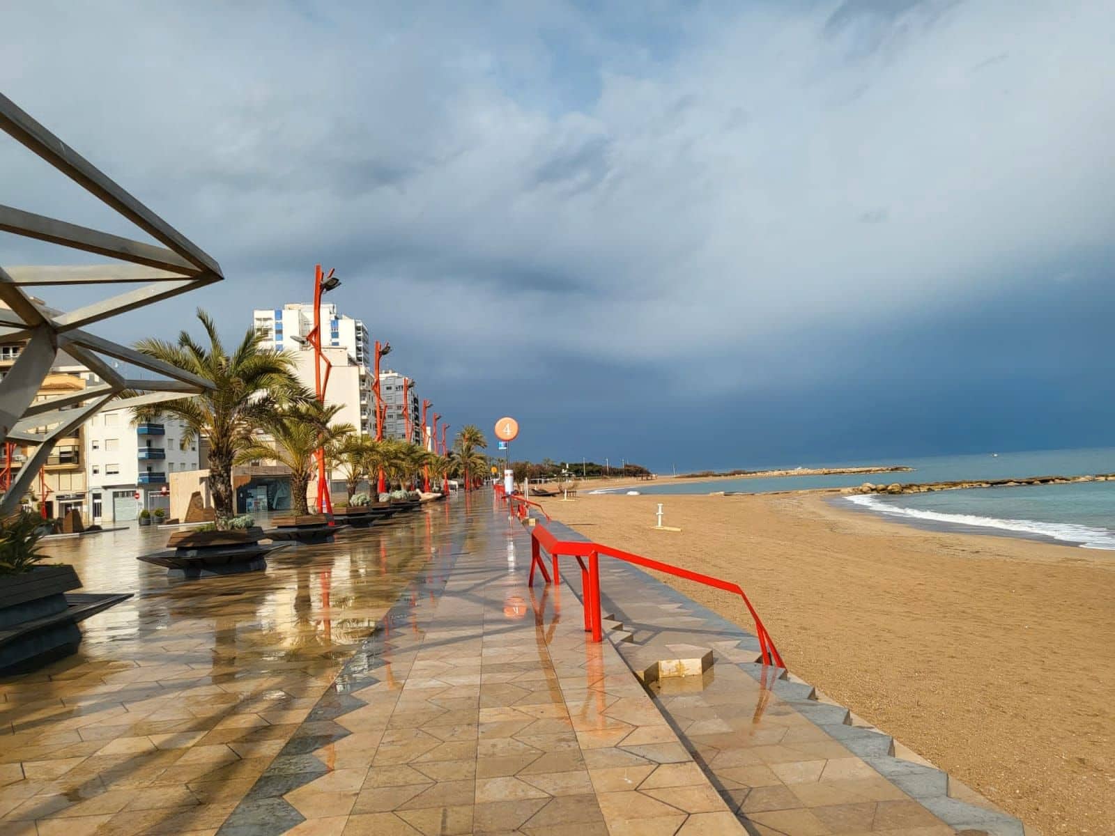 3 bedroom Flat for sale in Vinaros - € 152,000 (Ref: 9521956)