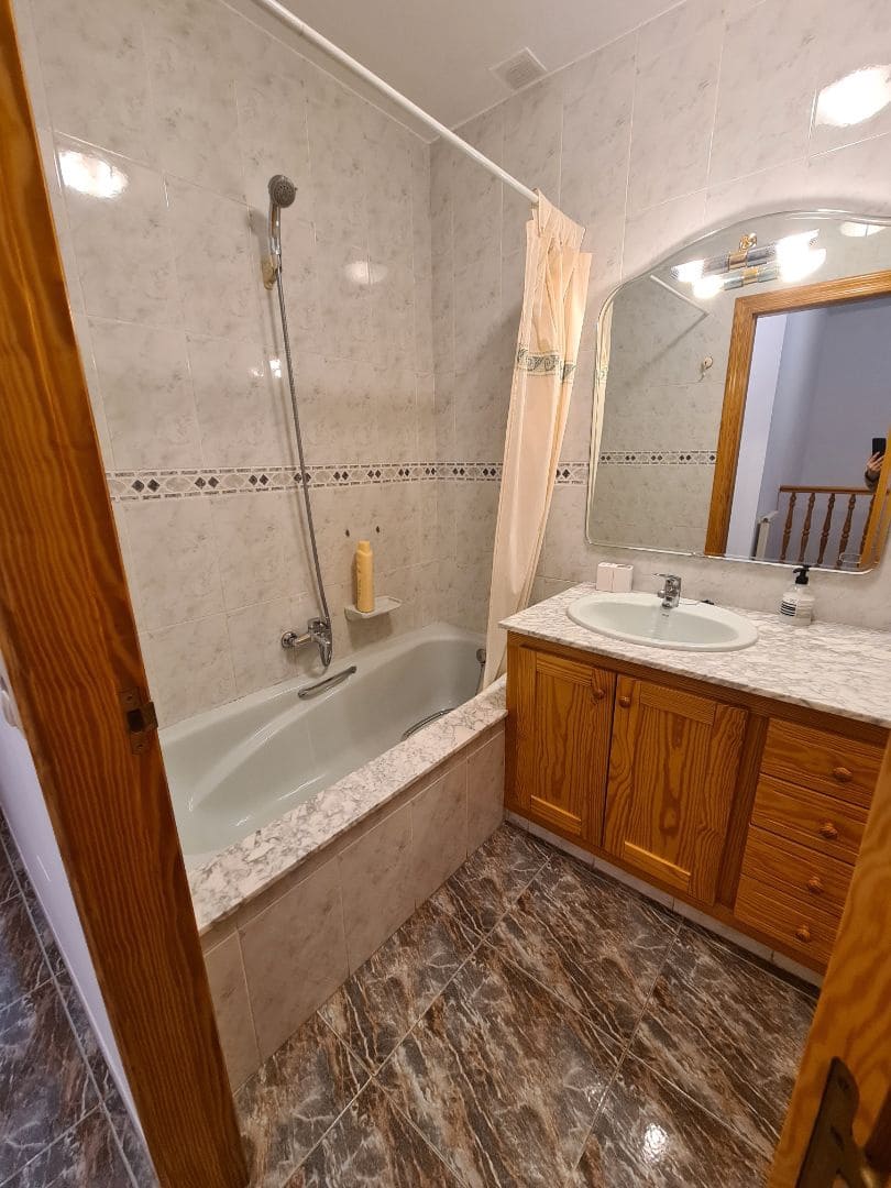 4 quarto Casa em Banda para venda em Vinaros - 267 000 € (Ref: 9547317)