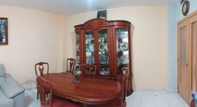 2 makuuhuone Huoneisto myytävänä paikassa Vinaròs - 135 000 € (Ref: 9566491)