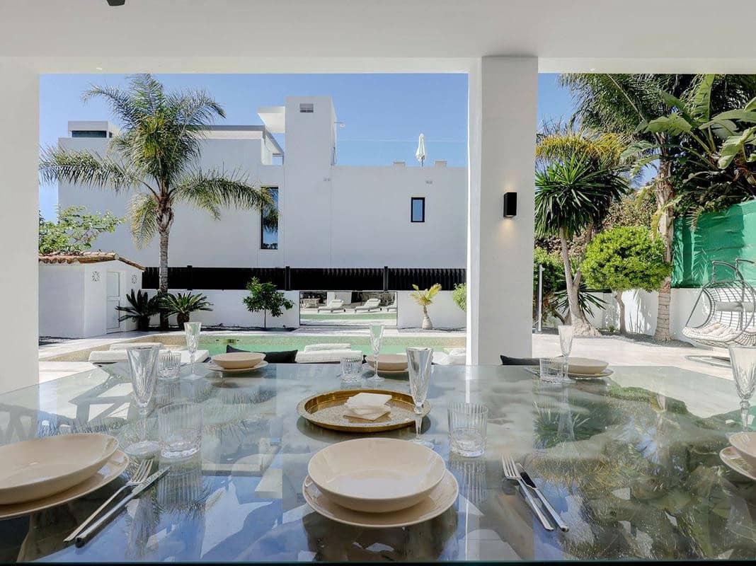 4 quarto Moradia para arrendar em Marbella com piscina garagem - 8 000 € (Ref: 10000209)