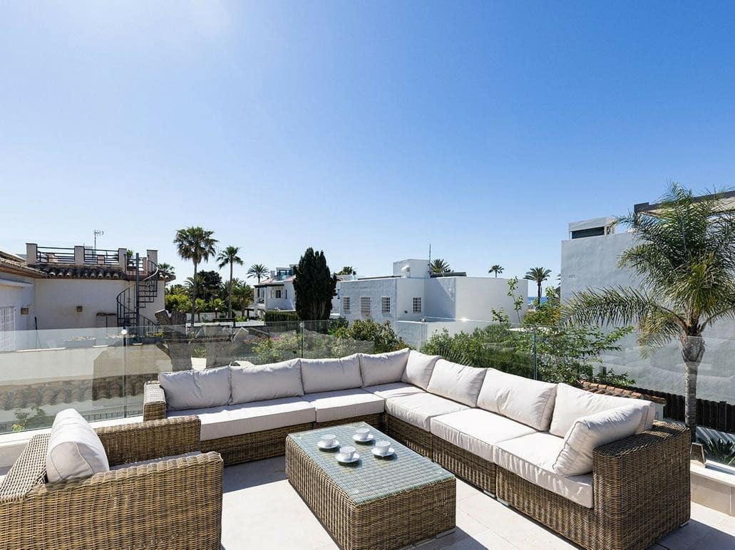 4 quarto Moradia para arrendar em Marbella com piscina garagem - 8 000 € (Ref: 10000209)