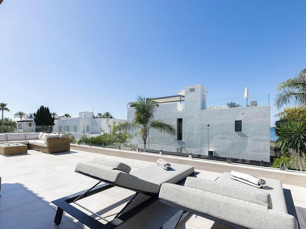 4 quarto Moradia para arrendar em Marbella com piscina garagem - 8 000 € (Ref: 10000209)