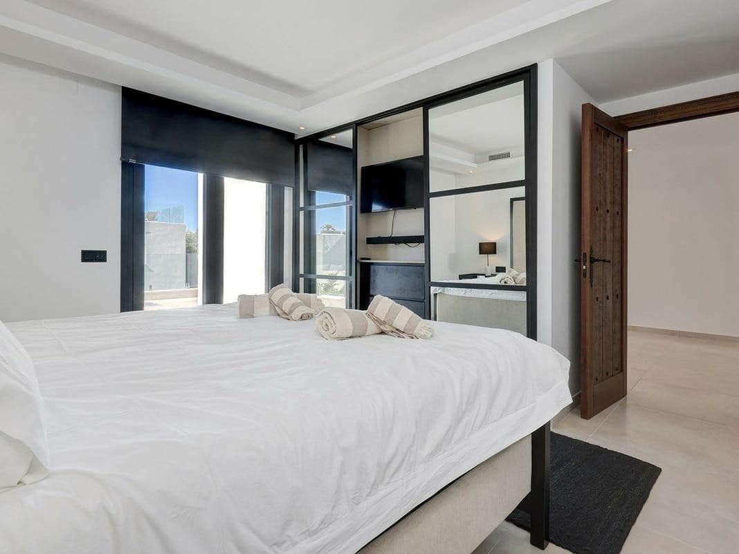 4 quarto Moradia para arrendar em Marbella com piscina garagem - 8 000 € (Ref: 10000209)
