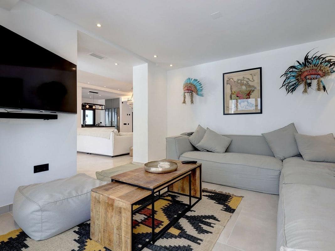 4 quarto Moradia para arrendar em Marbella com piscina garagem - 8 000 € (Ref: 10000209)