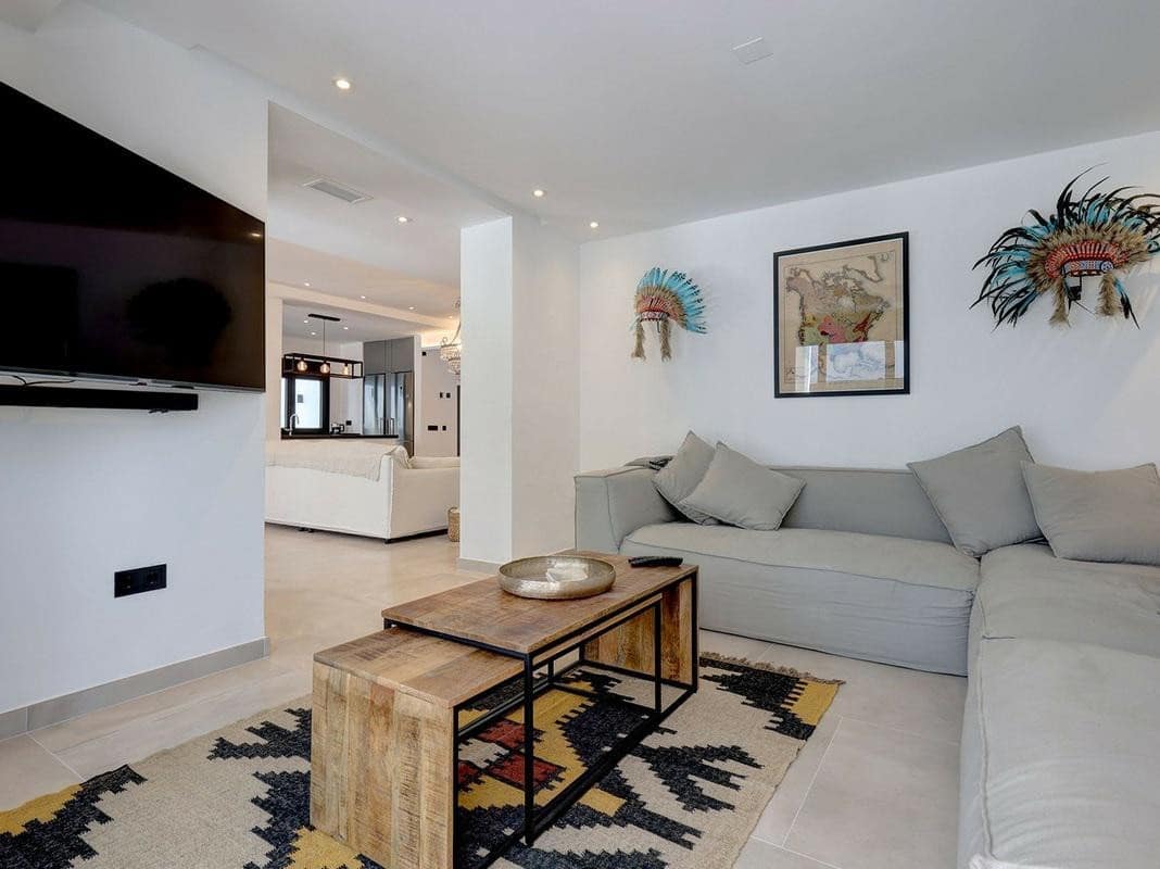4 quarto Moradia para arrendar em Marbella com piscina garagem - 8 000 € (Ref: 10000209)
