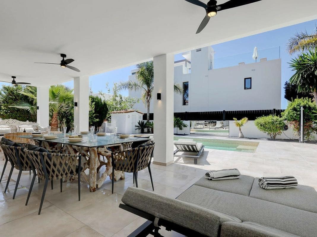 4 quarto Moradia para arrendar em Marbella com piscina garagem - 8 000 € (Ref: 10000209)