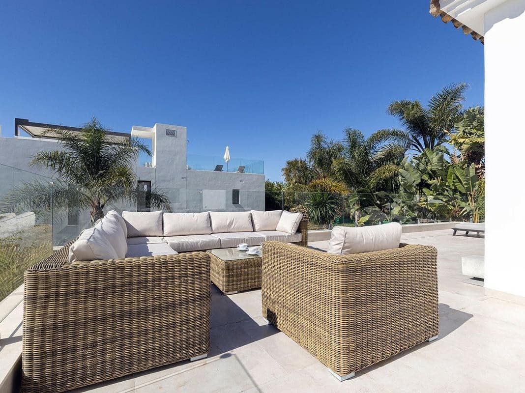 4 quarto Moradia para arrendar em Marbella com piscina garagem - 8 000 € (Ref: 10000209)
