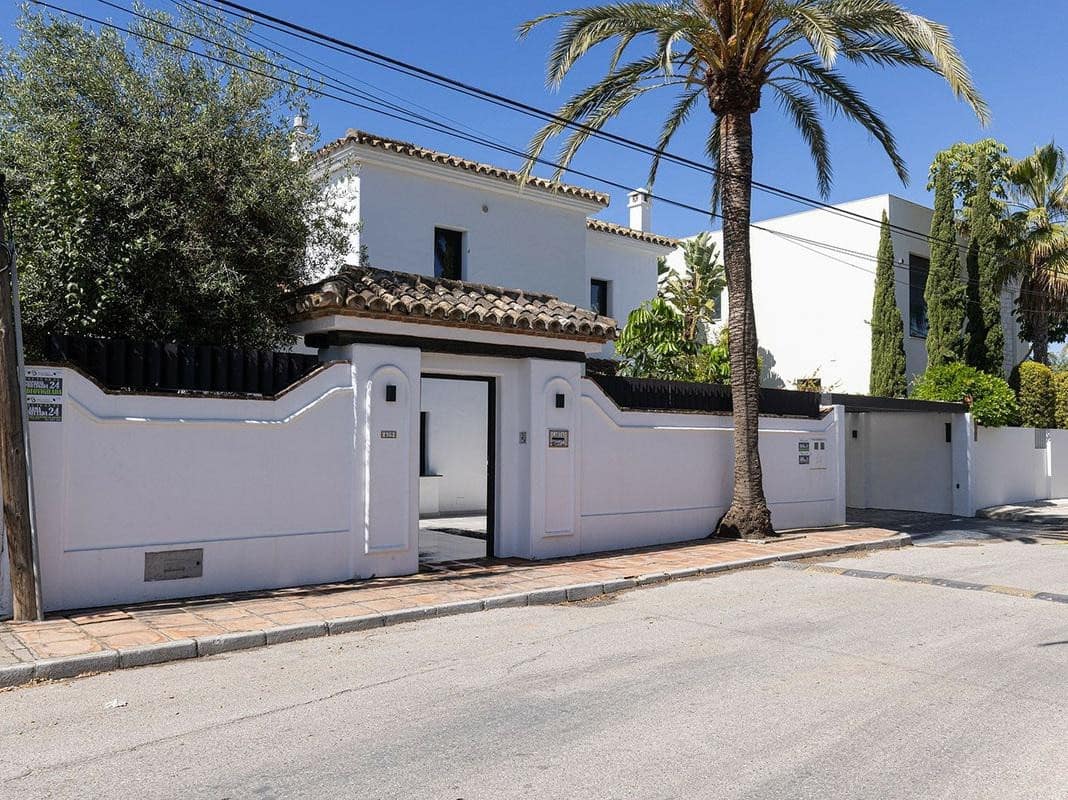 4 quarto Moradia para arrendar em Marbella com piscina garagem - 8 000 € (Ref: 10000209)