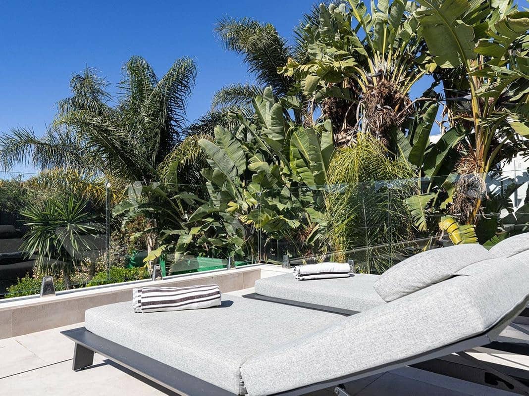 4 quarto Moradia para arrendar em Marbella com piscina garagem - 8 000 € (Ref: 10000209)