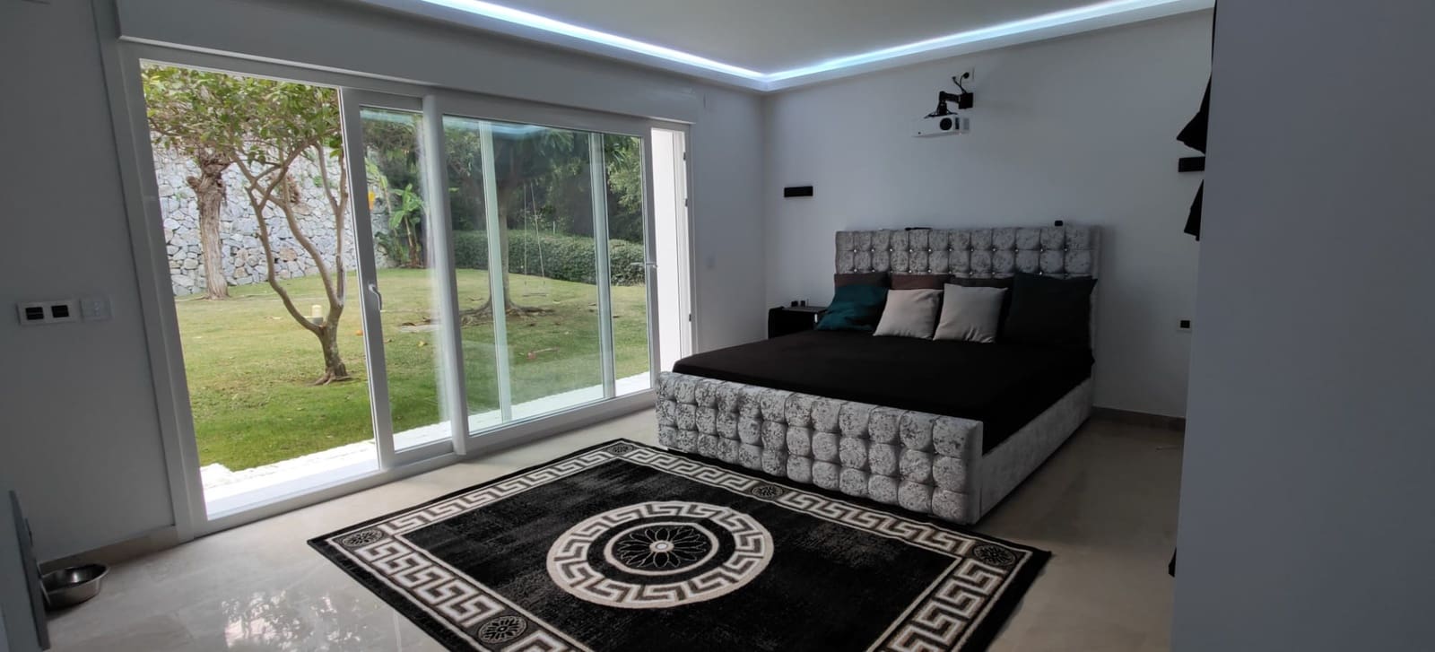 2 camera da letto Appartamento da affittare in La Quinta con piscina garage - 3.500 € (Rif: 10000210)