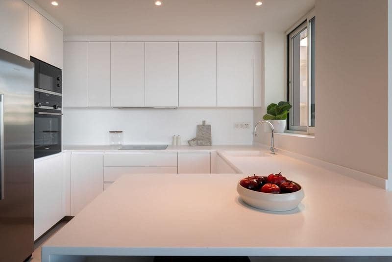 Appartement de 3 chambres à louer à Ojen avec piscine - 6 500 € (Ref: 10000211)
