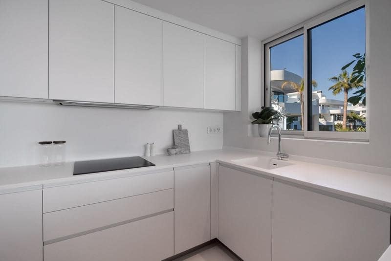 Appartement de 3 chambres à louer à Ojen avec piscine - 6 500 € (Ref: 10000211)