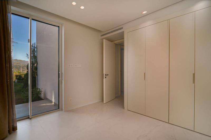Appartement de 3 chambres à louer à Ojen avec piscine - 6 500 € (Ref: 10000211)