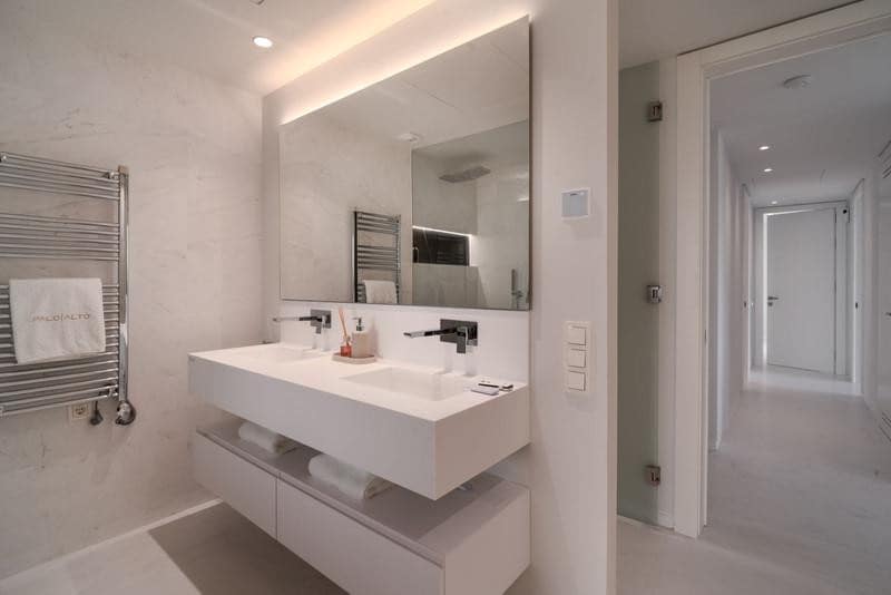 Appartement de 3 chambres à louer à Ojen avec piscine - 6 500 € (Ref: 10000211)