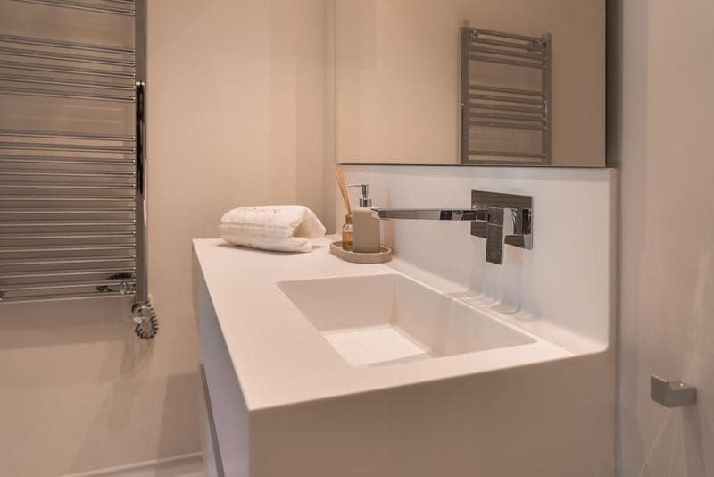 Appartement de 3 chambres à louer à Ojen avec piscine - 6 500 € (Ref: 10000211)