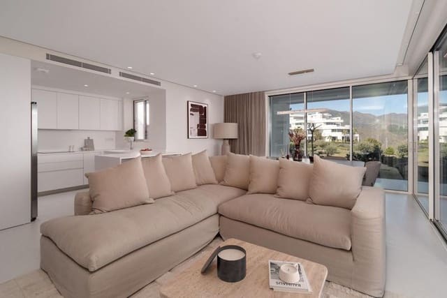 Appartement de 3 chambres à louer à Ojen avec piscine - 6 500 € (Ref: 10000211)