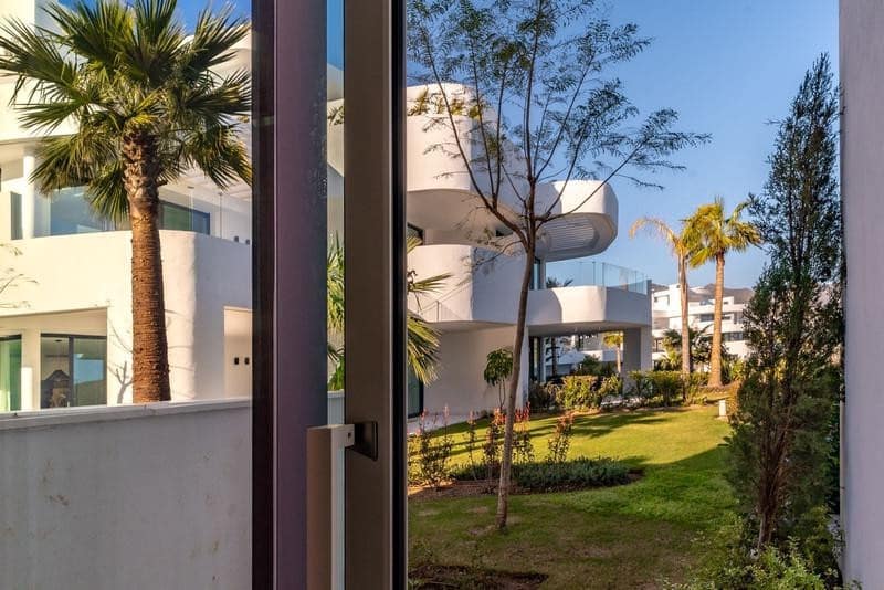 Appartement de 3 chambres à louer à Ojen avec piscine - 6 500 € (Ref: 10000211)