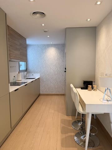2 bedroom Apartment for rent in Nueva Andalucía Centro, Marbella with pool garage - € 4,000 (Ref: 10002553)