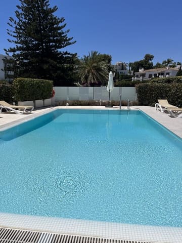 2 bedroom Apartment for rent in Nueva Andalucía Centro, Marbella with pool garage - € 4,000 (Ref: 10002553)